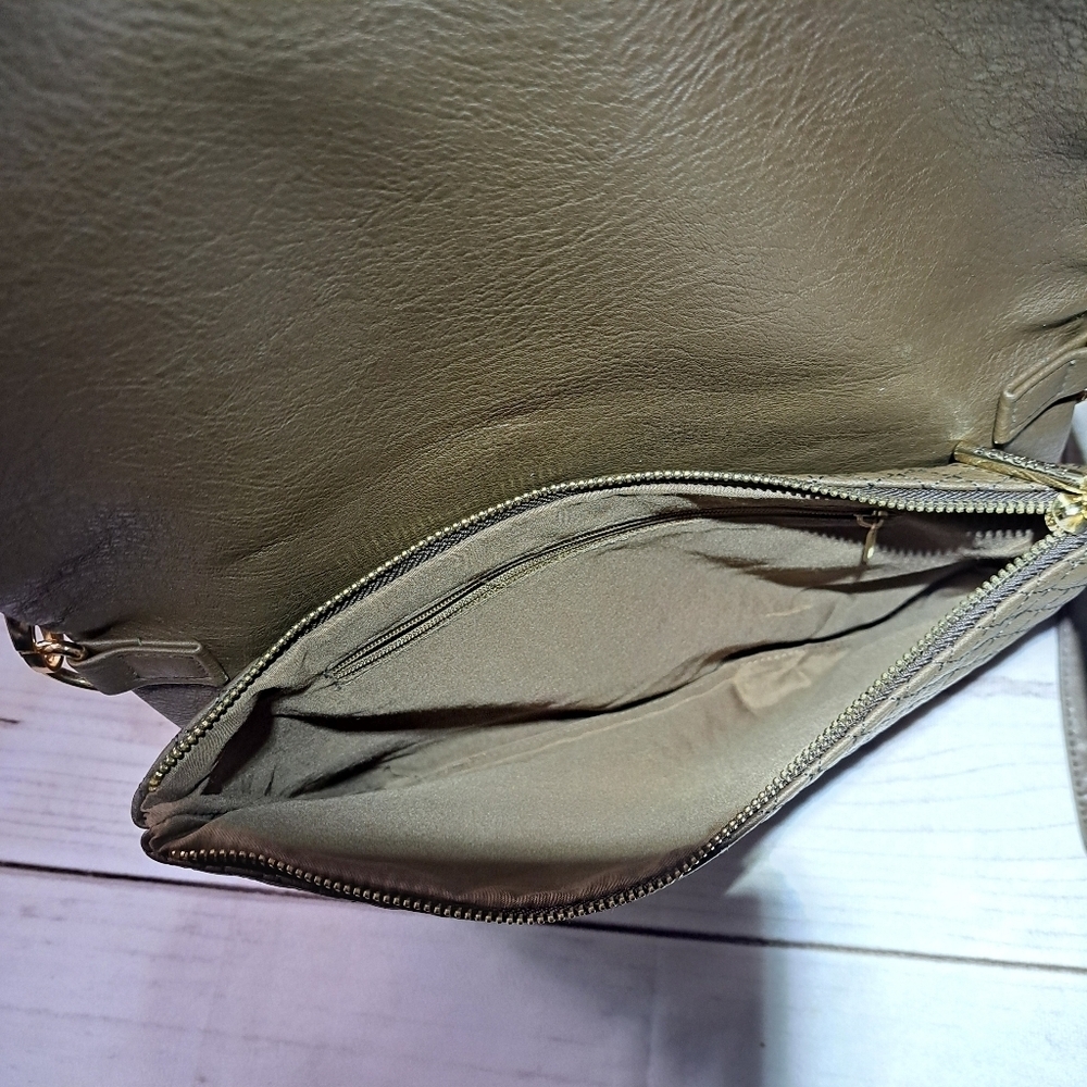 Rampage Fold Over Adjustable Crossbody Bag With Detachable Quilted Look Pouch - Picture 6 of 16